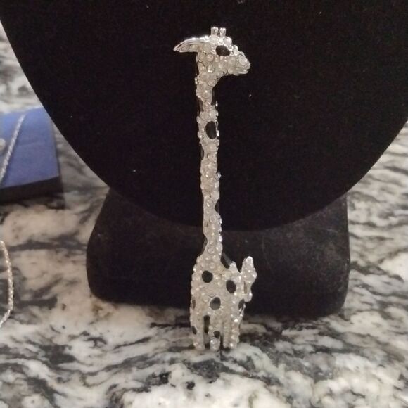 Swarovski Crystal Girraffe  - Picture 1 of 4